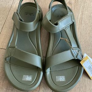 Men’s TEVA Sandals Hurricane Drift in Dark Olive Size 8